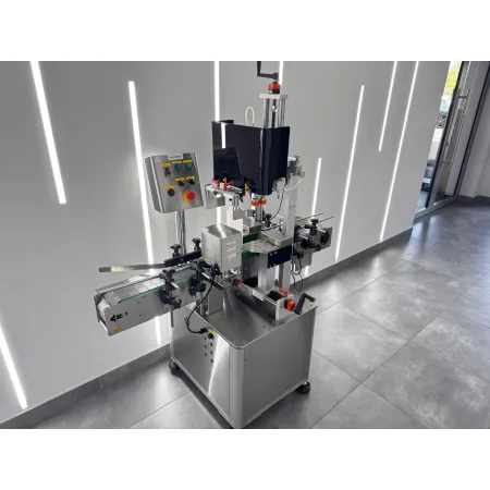 Zakręcarka automatyczna rolkowa CS-3000-14